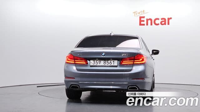 BMW 5 Series 2018 — фото 3 из 20