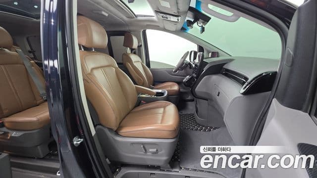 Hyundai Staria 2021 — Şəkil 10/20