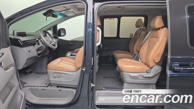 Hyundai Staria 2021 — Şəkil 17/20