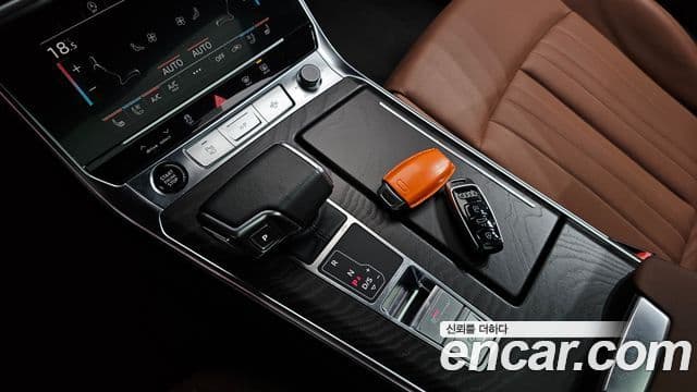 Audi A6 2023 — Photo 10/35