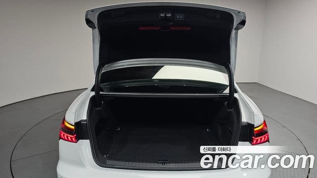 Audi A6 2023 — Photo 20/35