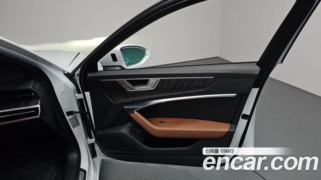 Audi A6 2023 — Photo 18/35