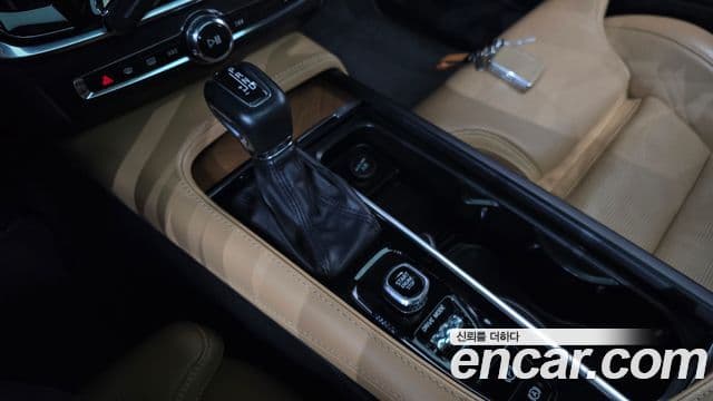 Volvo S90 2019 — ფოტო 9/20