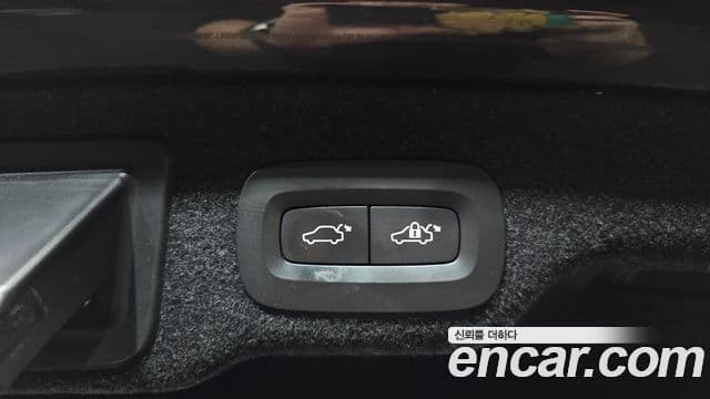 Volvo S90 2019 — ფოტო 16/20