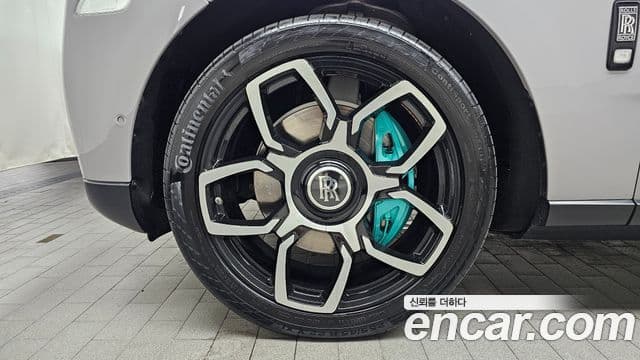 Rolls-Royce Cullinan 2019 — Şəkil 5/20