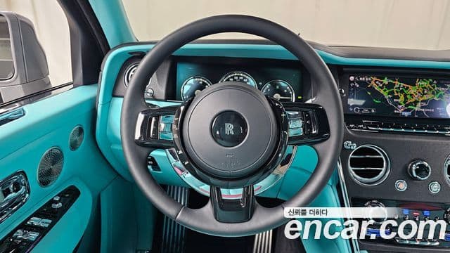 Rolls-Royce Cullinan 2019 — Şəkil 13/20