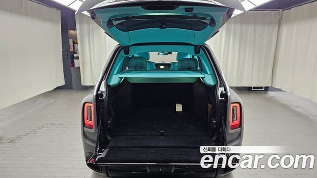 Rolls-Royce Cullinan 2019 — Şəkil 20/20
