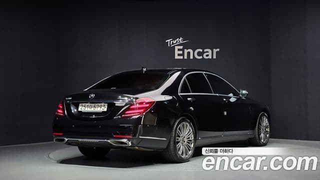 Mercedes-Benz S-Class 2019 — Фото 1/20