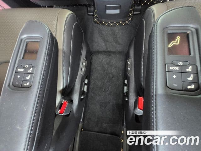 Kia Carnival 2024 — ფოტო 17/20
