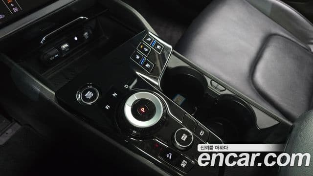 Kia Sportage 2022 — ფოტო 9/20