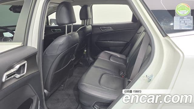 Kia Sportage 2022 — ფოტო 11/20