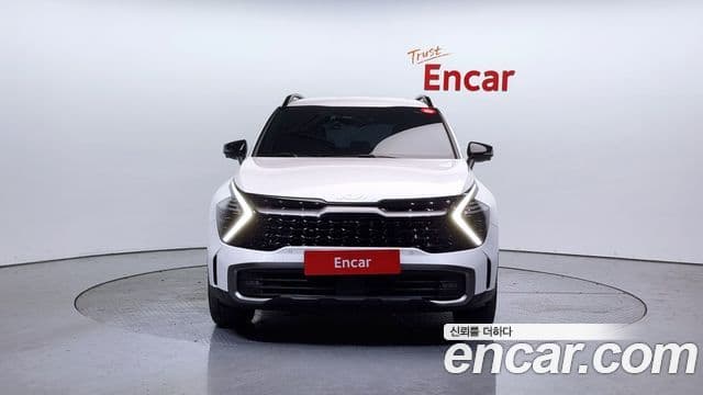 Kia Sportage 2023 — ფოტო 3/20