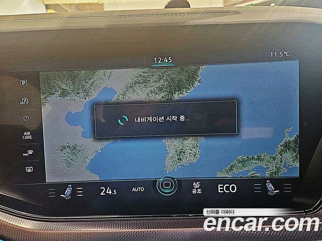 Volkswagen Touareg 2023 — Şəkil 8/13