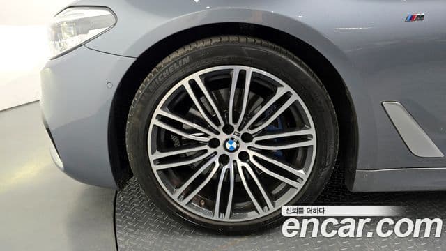 BMW 5 Series 2019 — Şəkil 5/20