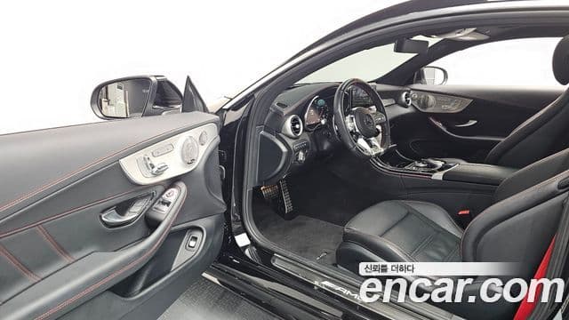 Mercedes-Benz C-Class 2023 — Şəkil 10/20