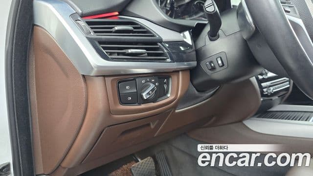 BMW X5 2018 — ფოტო 23/31