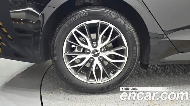Kia K5 2023 — Şəkil 4/20