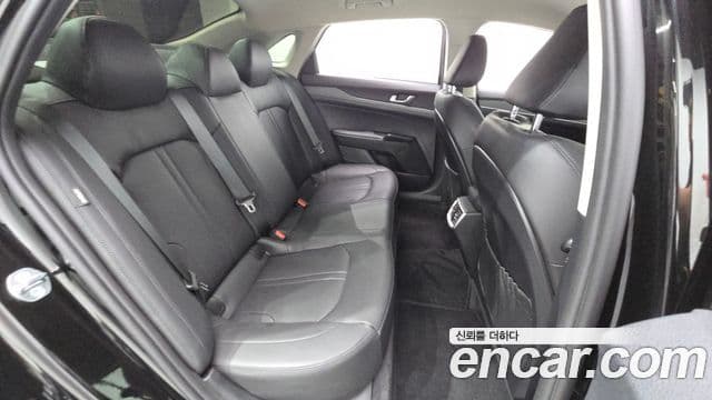 Kia K5 2023 — Şəkil 12/20