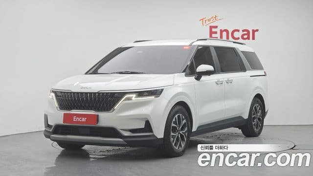 Kia Carnival 2023 — Фото 1/20