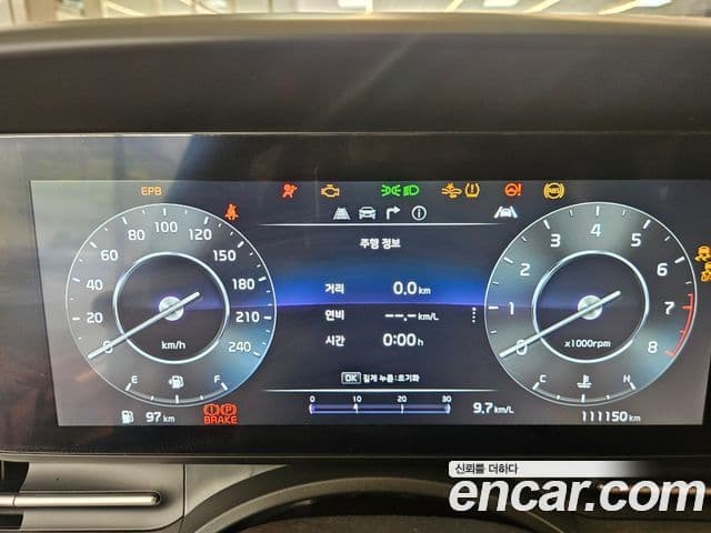 Kia Carnival 2023 — Фото 8/20