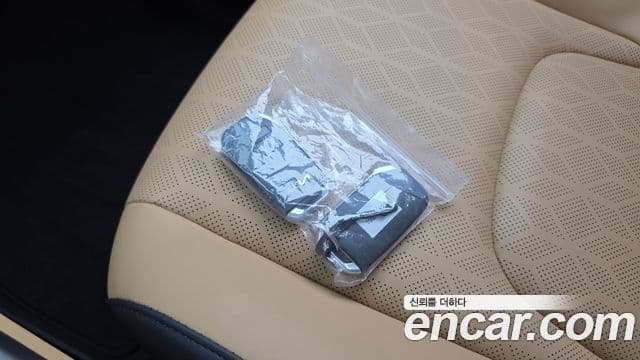 Kia Carnival 2023 — Фото 18/20
