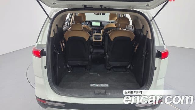 Kia Carnival 2023 — Фото 20/20