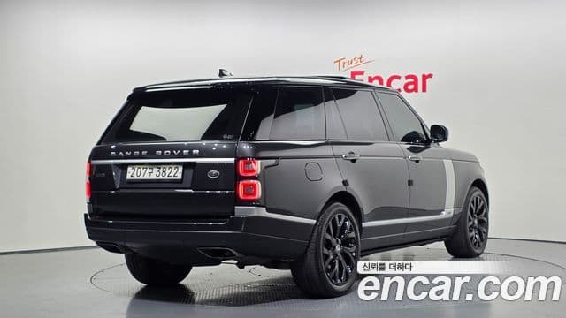 Land Rover Range Rover 2019 — ფოტო 1/19