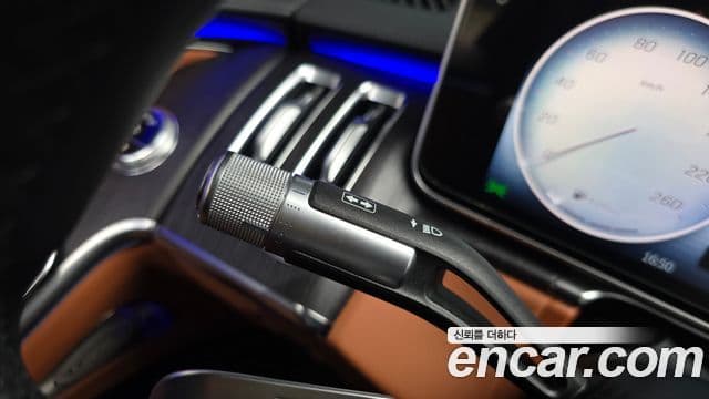 Mercedes-Benz S-Class 2021 — ფოტო 30/37