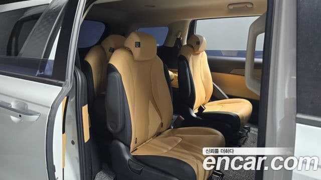 Kia Carnival 2021 — Фото 11/20