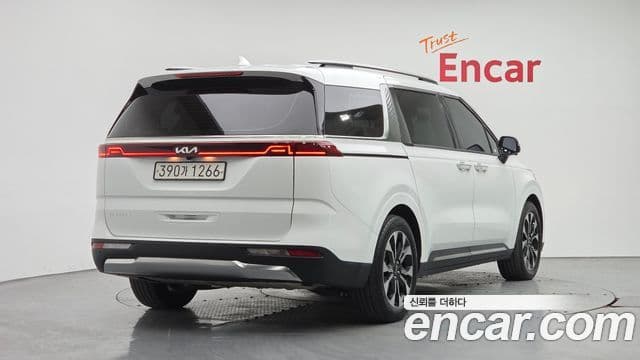 Kia Carnival 2022 — Фото 2/20