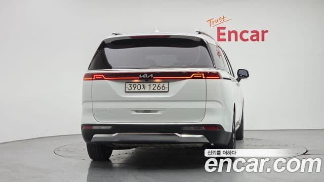 Kia Carnival 2022 — Фото 4/20
