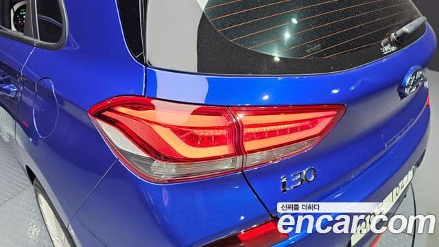 Hyundai i30 2019 — ფოტო 27/34