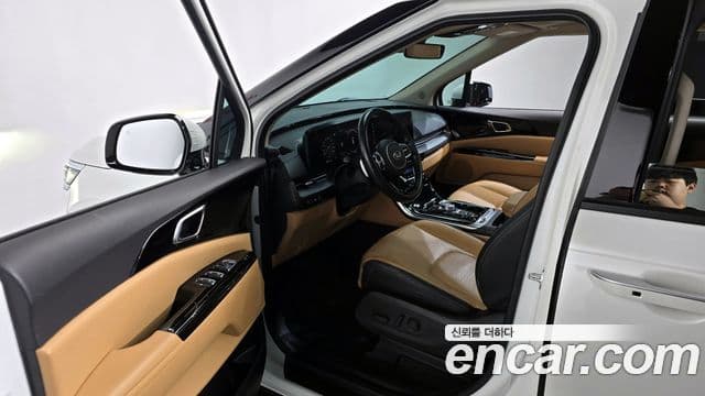 Kia Carnival 2021 — Фото 10/20