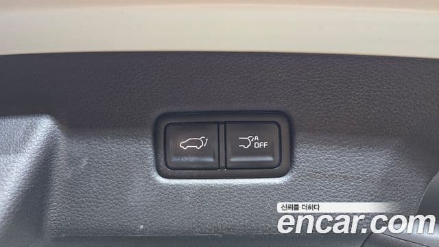 Kia Carnival 2021 — Фото 18/20