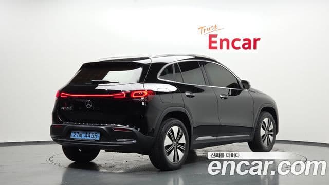 Mercedes-Benz EQA 2021 — Photo 16/20