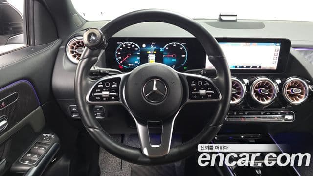Mercedes-Benz EQA 2021 — Photo 4/20
