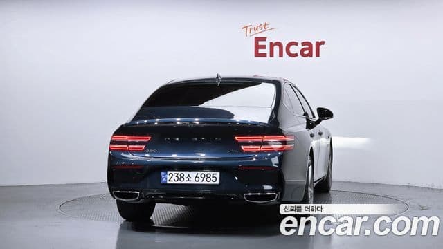 Genesis G80 2022 — Photo 12/20