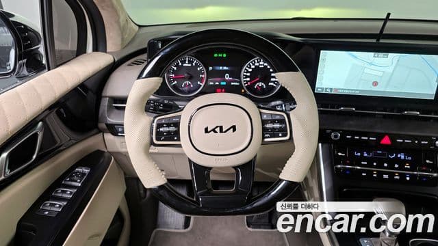 Kia Carnival 2023 — Фото 13/20