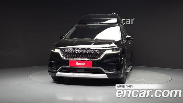 Kia Carnival 2023 — ფოტო 3/20
