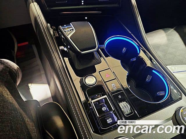 Volkswagen Touareg 2024 — ფოტო 8/14