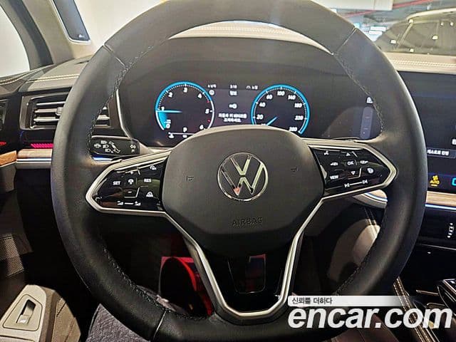 Volkswagen Touareg 2024 — ფოტო 11/14