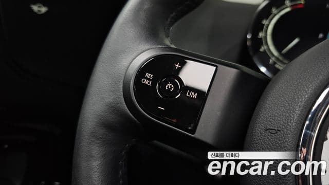 Mini Cooper Countryman 2023 — ფოტო 14/20