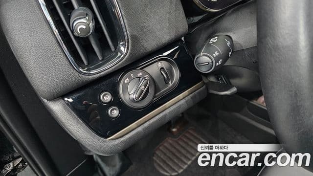 Mini Cooper Countryman 2023 — ფოტო 16/20