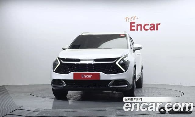 Kia Sportage 2021 — ფოტო 2/20