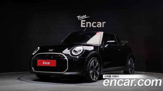 Mini Cooper S Convertible 2025 — Фото 1/20