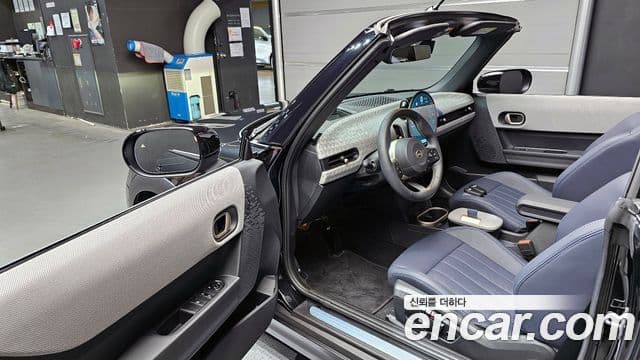 Mini Cooper S Convertible 2025 — Фото 10/20