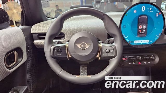 Mini Cooper S Convertible 2025 — Фото 13/20