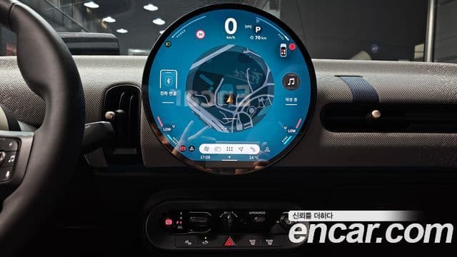 Mini Cooper S Convertible 2025 — Фото 14/20