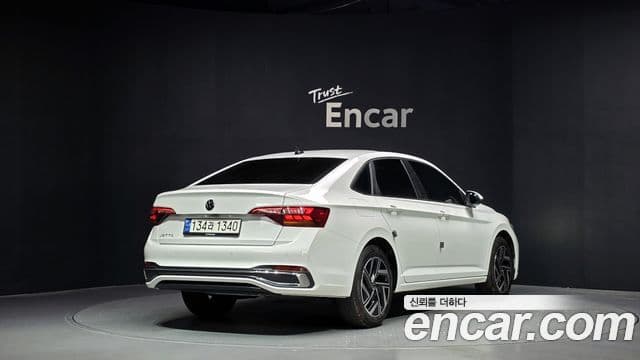 Volkswagen Jetta 2022 — Şəkil 2/20
