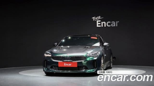 Kia Stinger 2018 — Фото 3/20